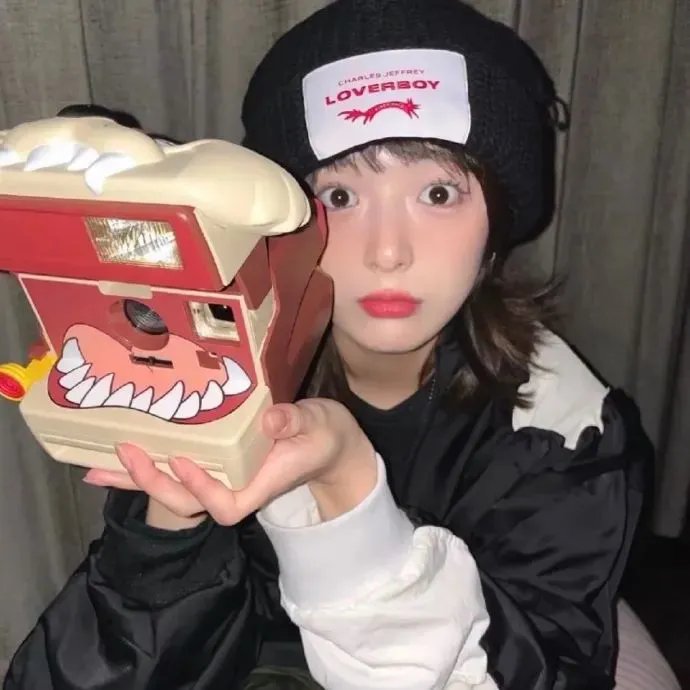 爱吃拉面的小泉同学